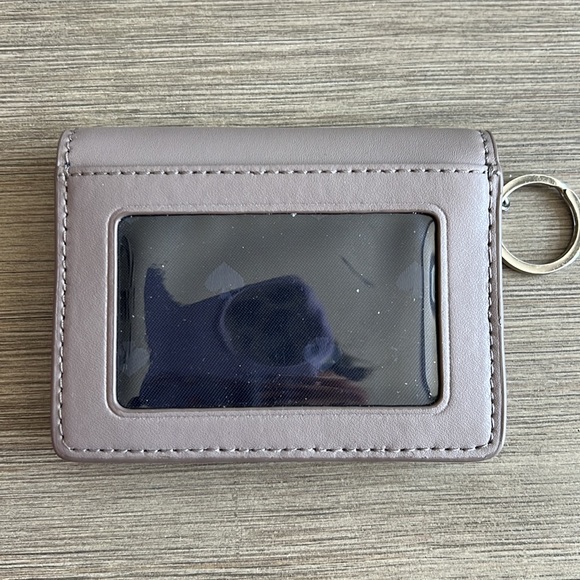 Kate Space Scallop Key Chain - Picture 3 of 3